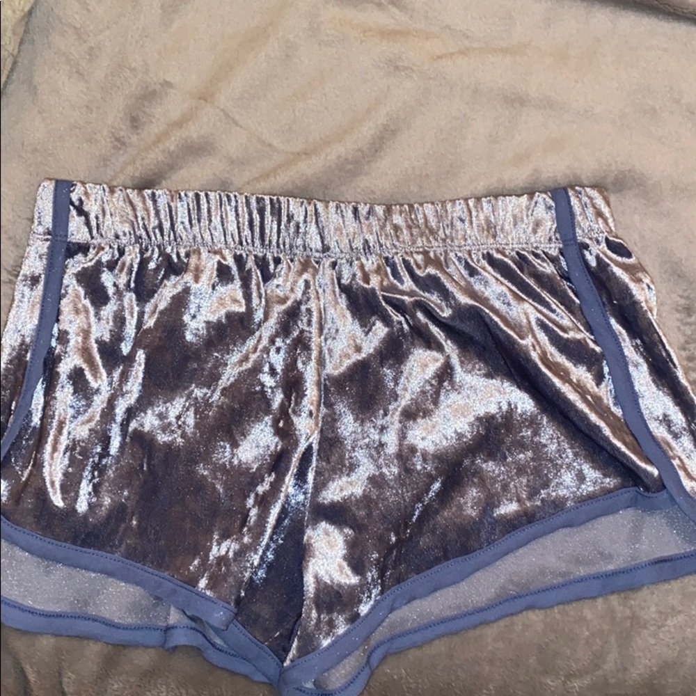 Velvet shorts